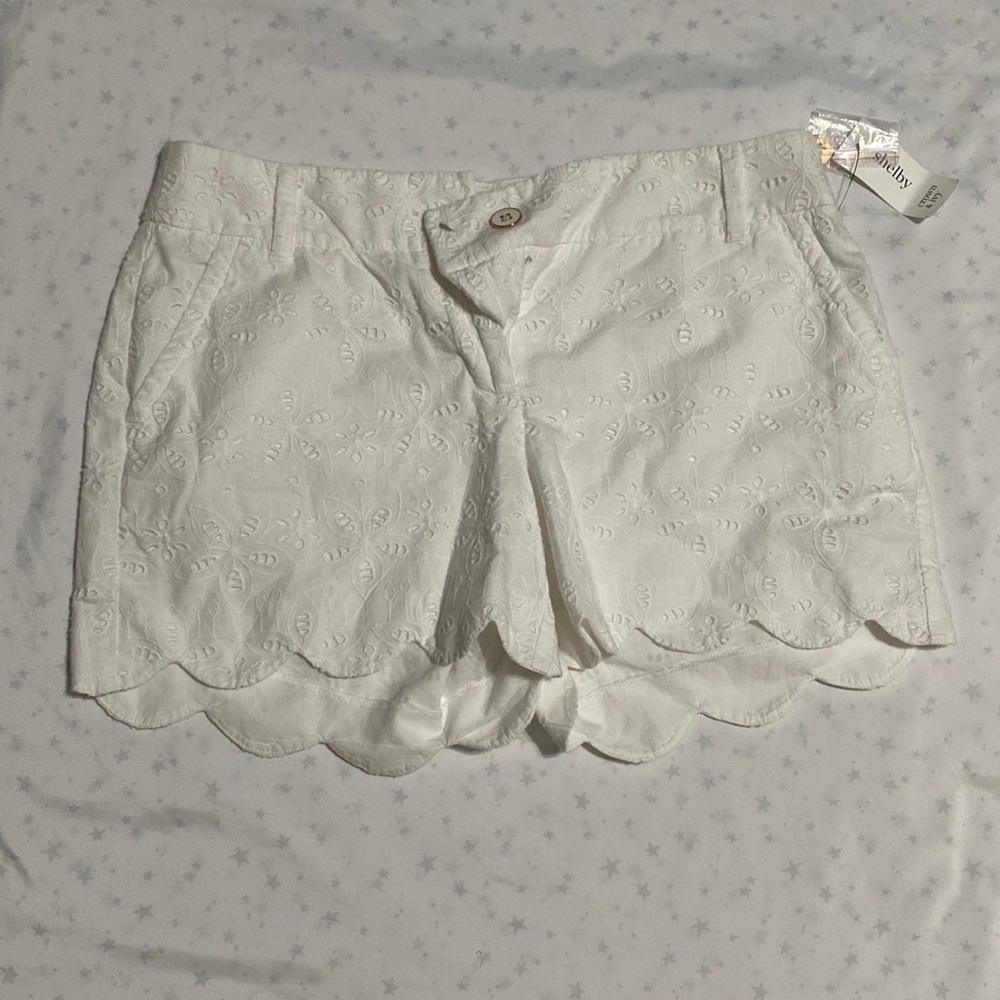 Crown and ivory sorts size 4